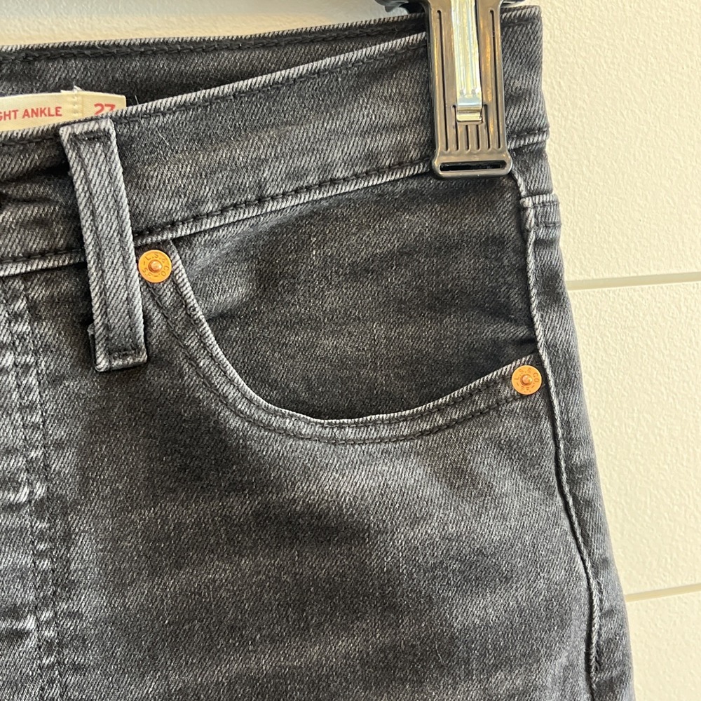 Levis Ribcage Straight Ankle jeans Womens 28 measure 28.5X26 Button Fly denim - Picture 5 of 15